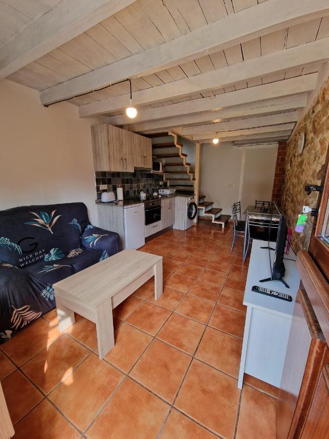 אינפייסטו Apartamento Ism.Alb. מראה חיצוני תמונה